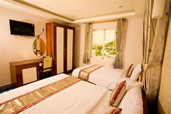 ***  Ngoc Hong Hotel Nha Trang Vietnam