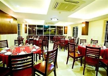 Ngoc Hong Hotel Nha Trang 3*,